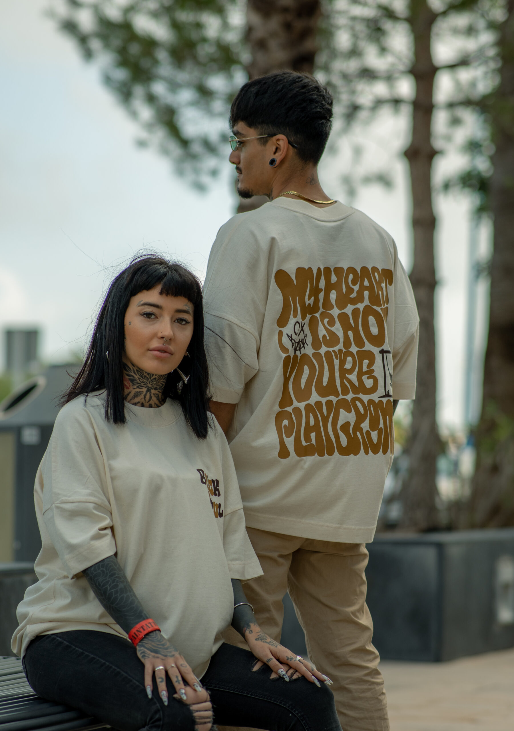 Home Modelos con prendas de Black Souls